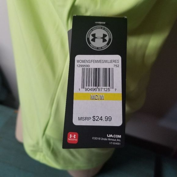 Under Armor NWT T-Shirt workout Medium M Loose Tee Yellow Green Neon - Picture 3 of 14